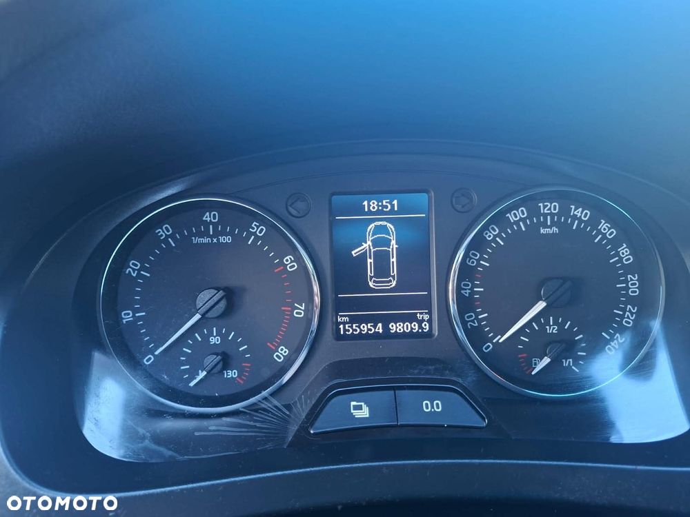 Skoda RAPID - 17