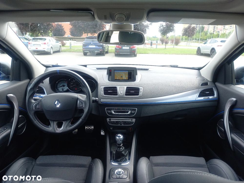 Renault Megane TCe 180 GT - 13
