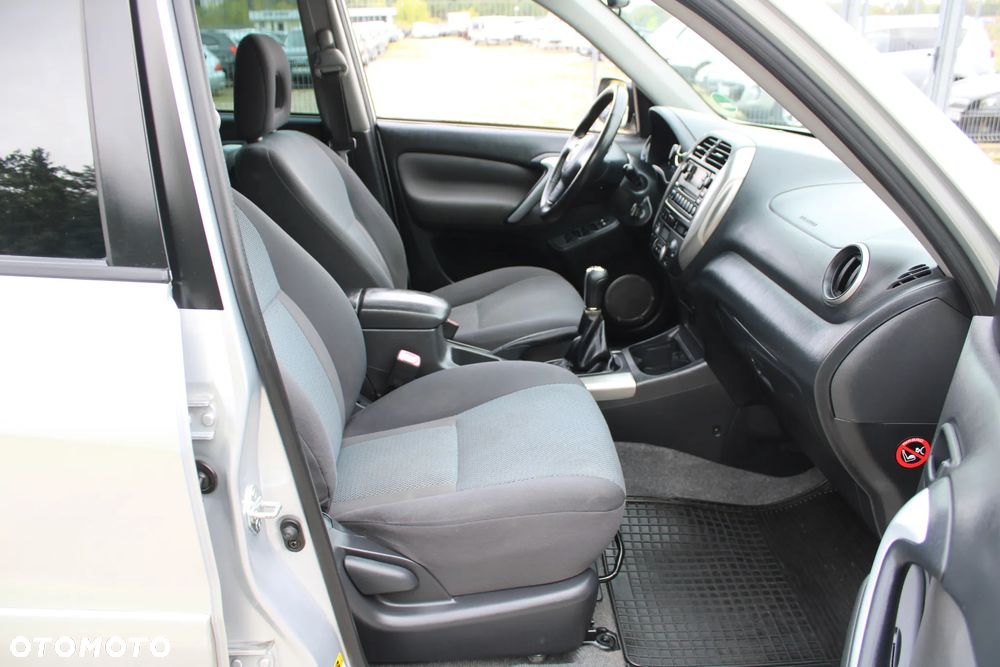 Toyota RAV4 4x4 - 26