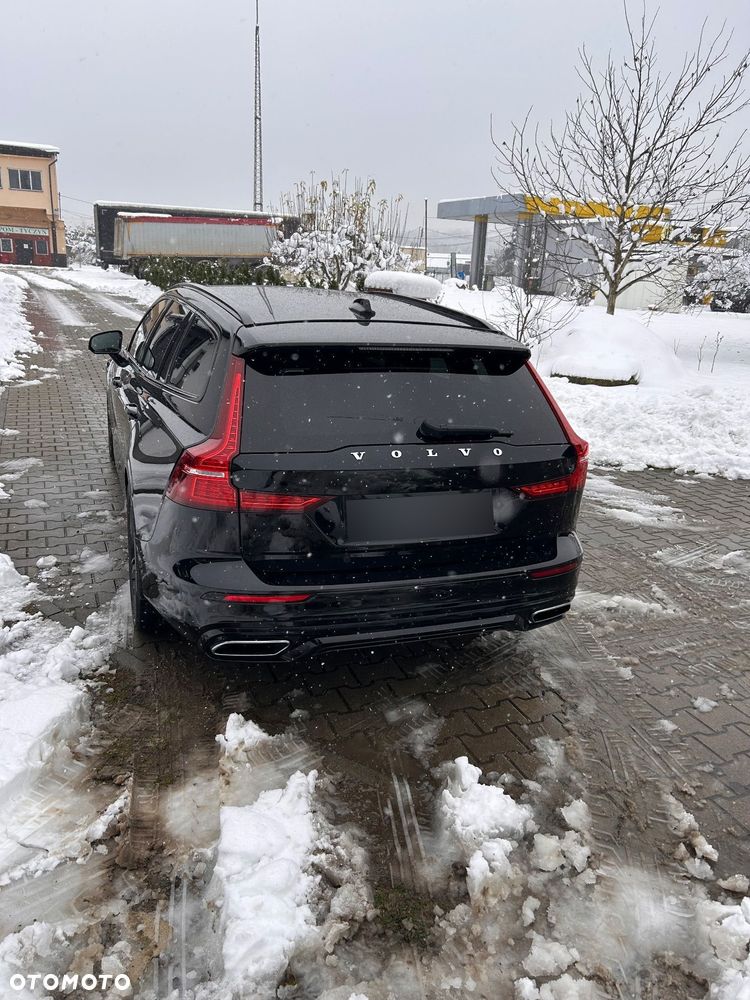 Volvo V60 D4 R-Design - 4