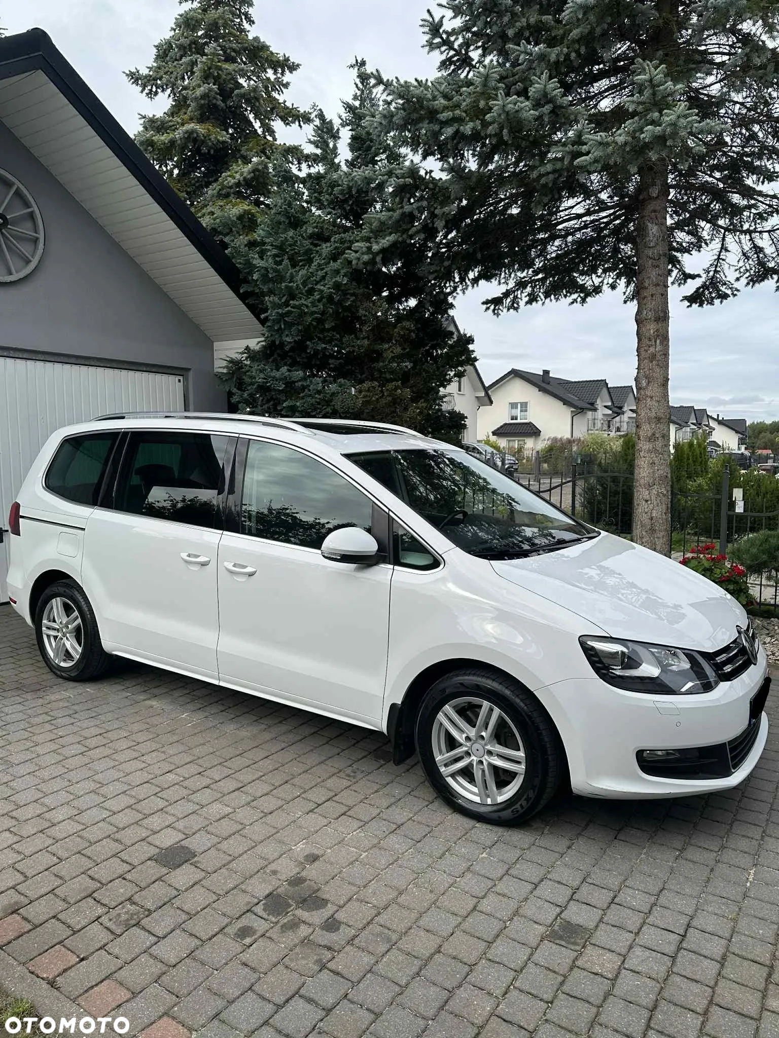 Volkswagen Sharan 2.0 TDI 4MOTION (BlueMotion Technology) Highline - 2