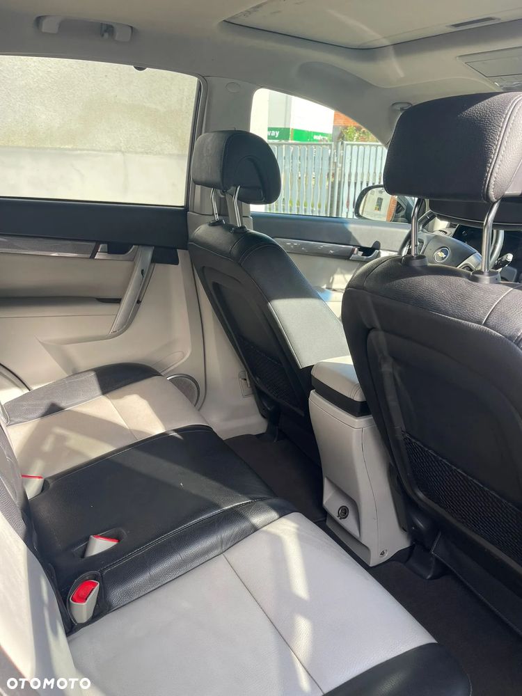 Chevrolet Captiva 2.2 d LTZ - 7