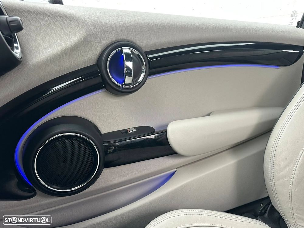 MINI 3 Portas Cooper D - 16