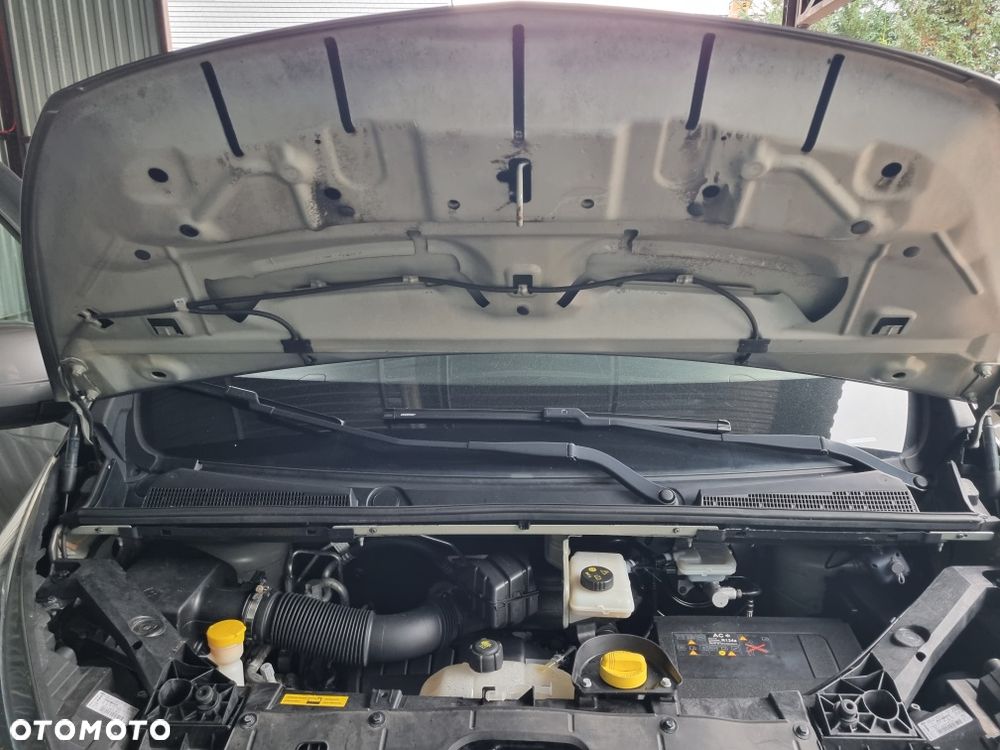 Opel Vivaro - 10