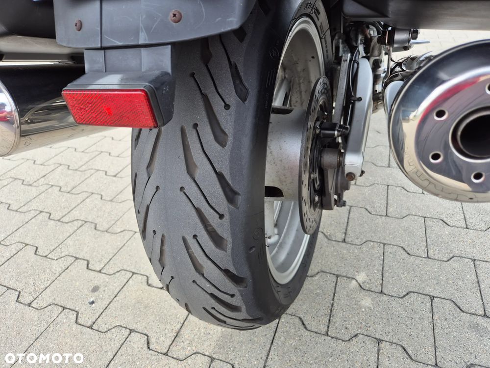 Yamaha FJR - 13