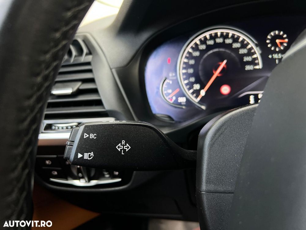 BMW X3 xDrive20d AT xLine - 37