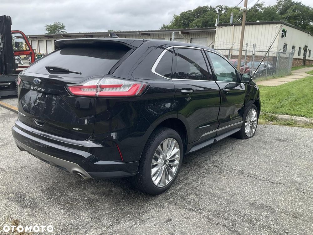 Ford Edge - 4