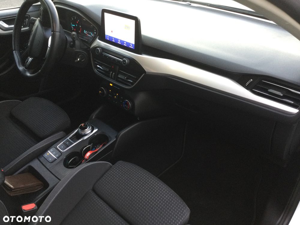 Ford Focus 1.5 EcoBlue Start-Stopp-System TITANIUM - 12