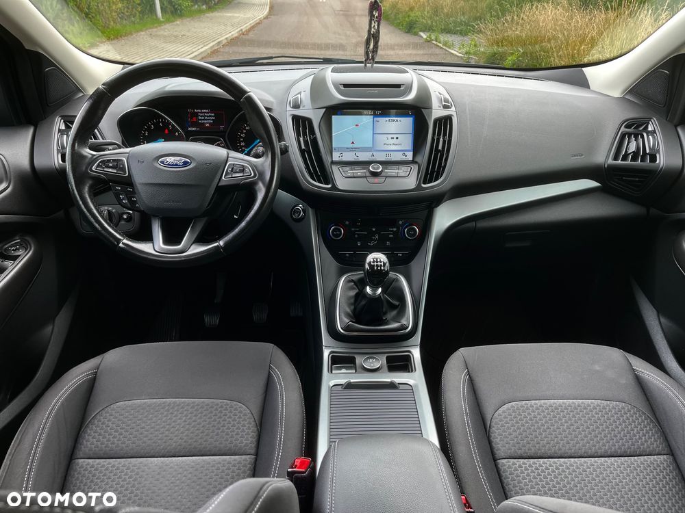 Ford Kuga - 17