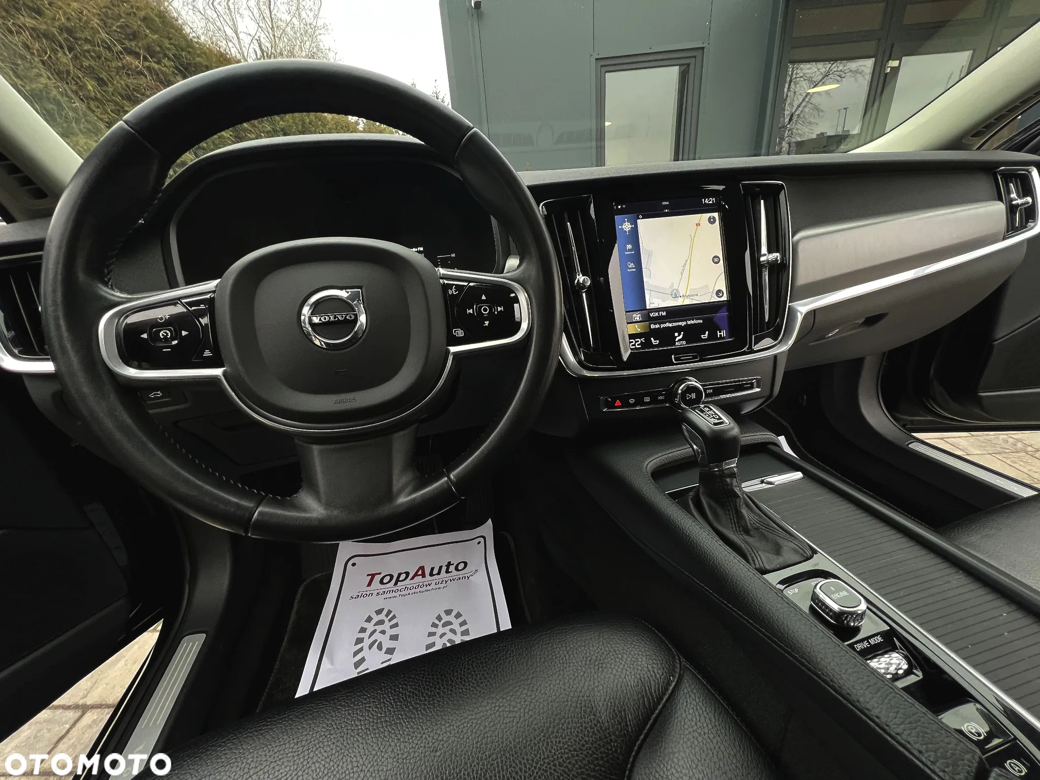 Volvo V90 D4 Momentum Pro - 25