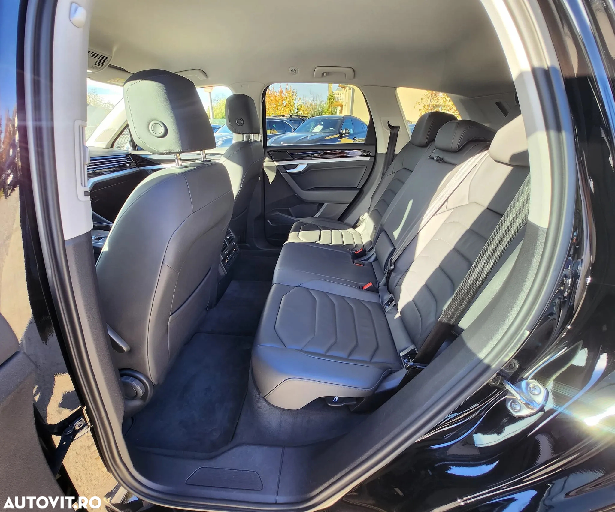 Volkswagen Touareg 3.0 V6 TDI 4Motion DPF Automatik Elegance - 20