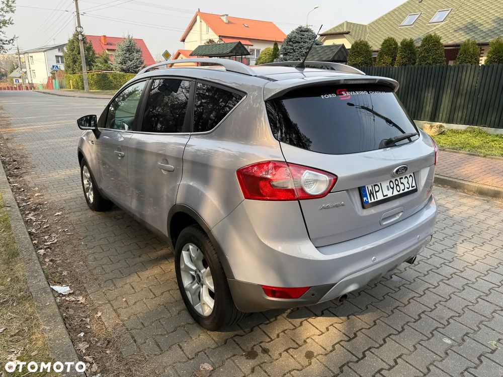 Ford Kuga 2.0 TDCi 2x4 Titanium - 14