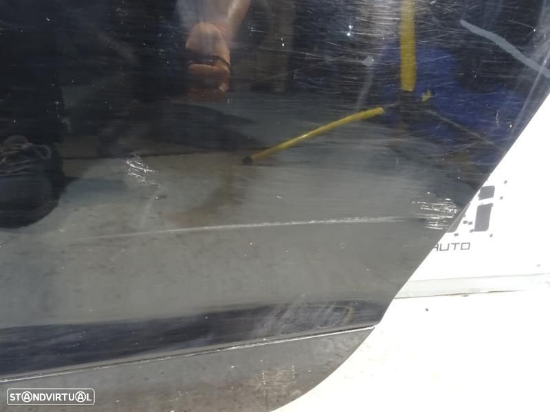 Porta Trás Esquerda Audi A6 (4F2, C6)  Porta Traseira Esquerda Audi A6 - 8