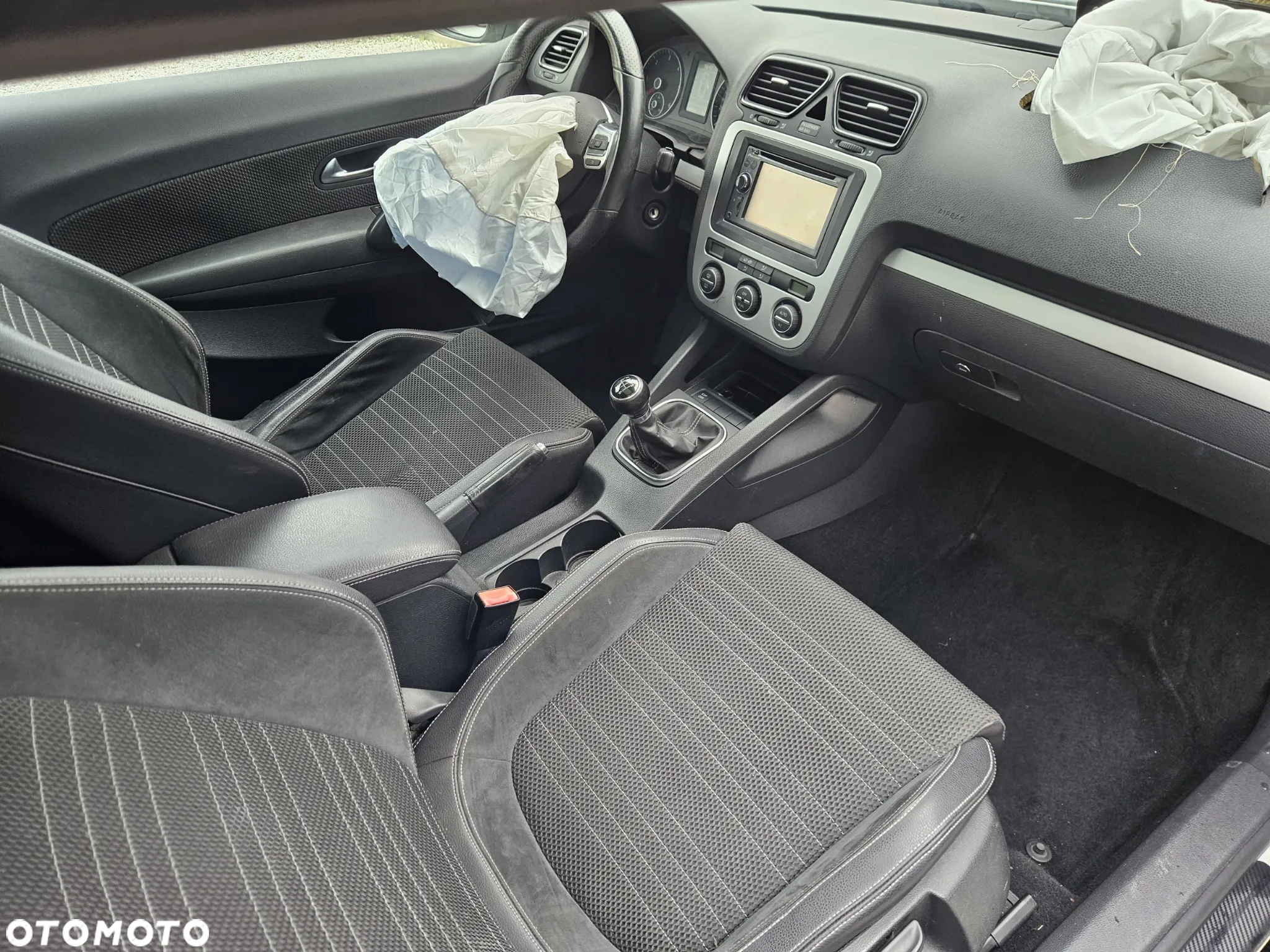 Volkswagen Scirocco 2.0 TDI Blue Motion Technologie Life - 5