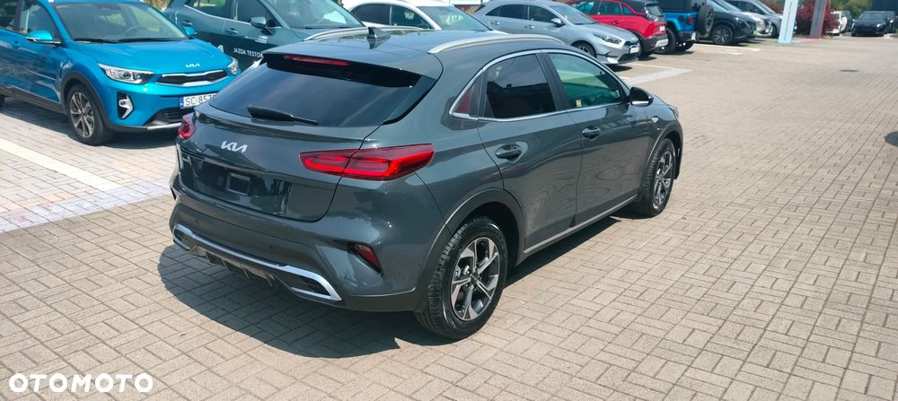 Kia XCeed 1.5 T-GDI M - 6