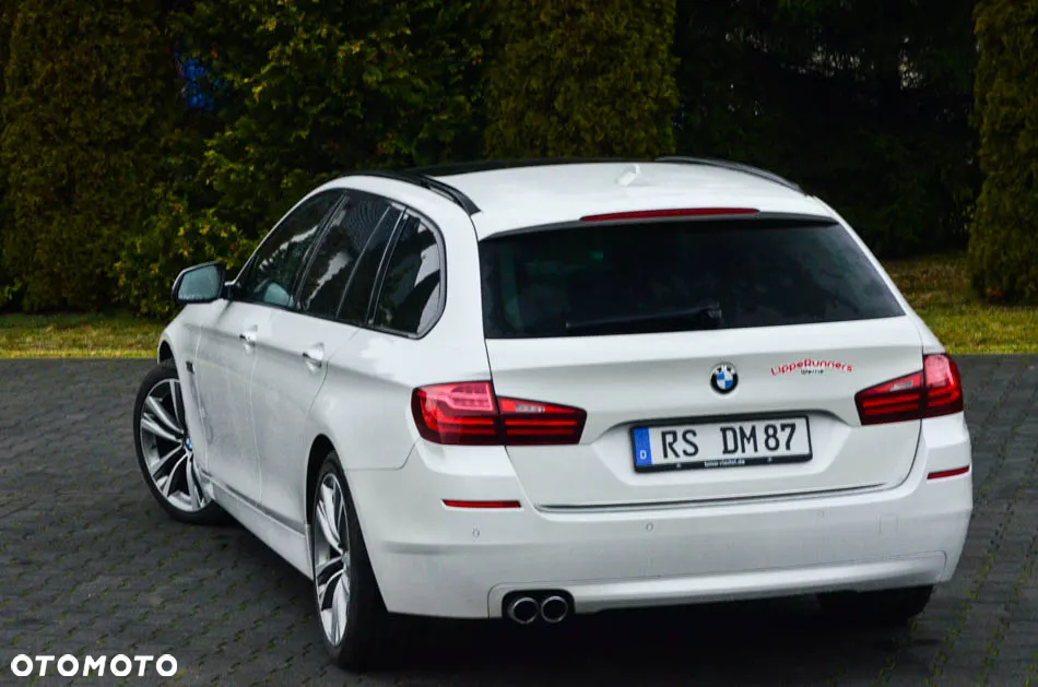 BMW Seria 5 520d Touring Luxury Line - 16
