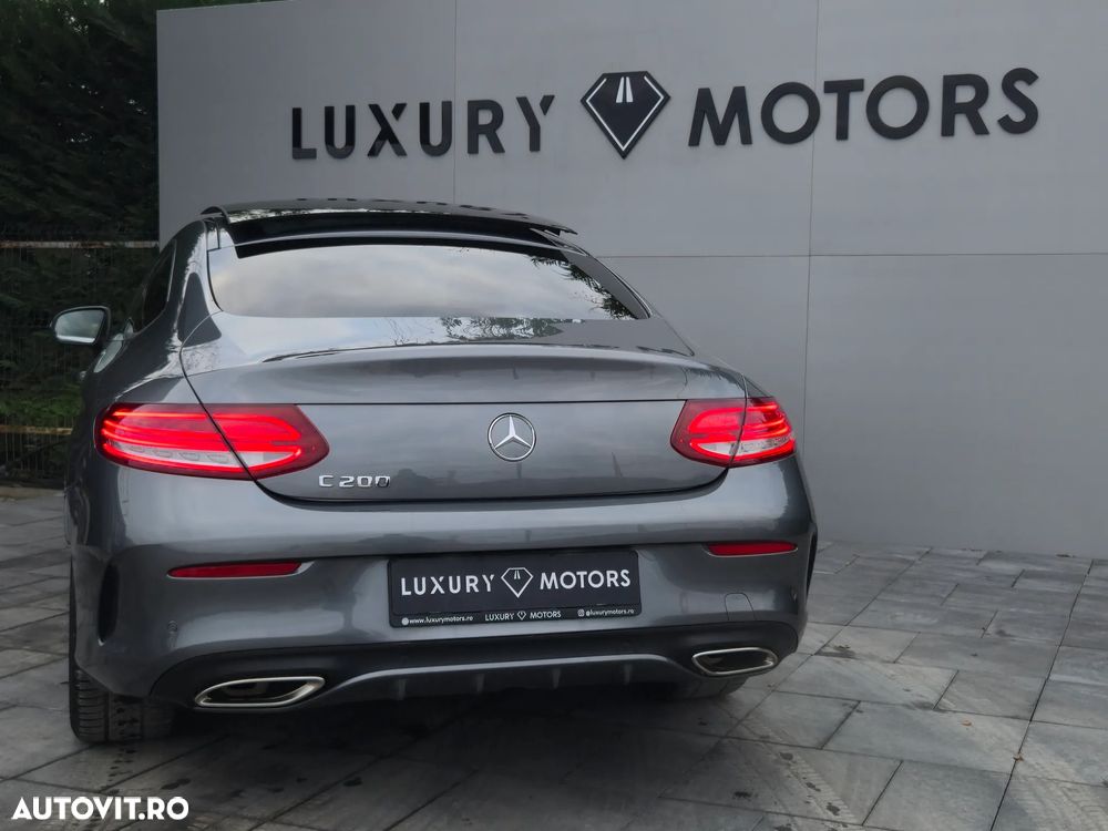 Mercedes-Benz C 200 Coupe 7G-TRONIC AMG Line - 33