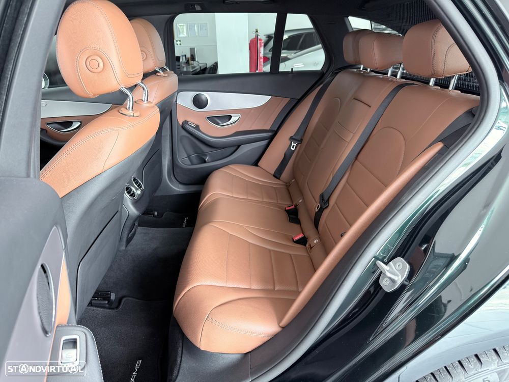 Mercedes-Benz C 180 d Station AMG Line - 27