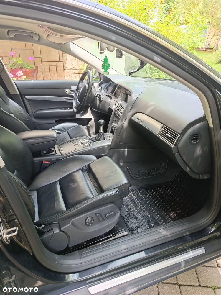 Audi A6 Avant 2.4 Quattro - 15