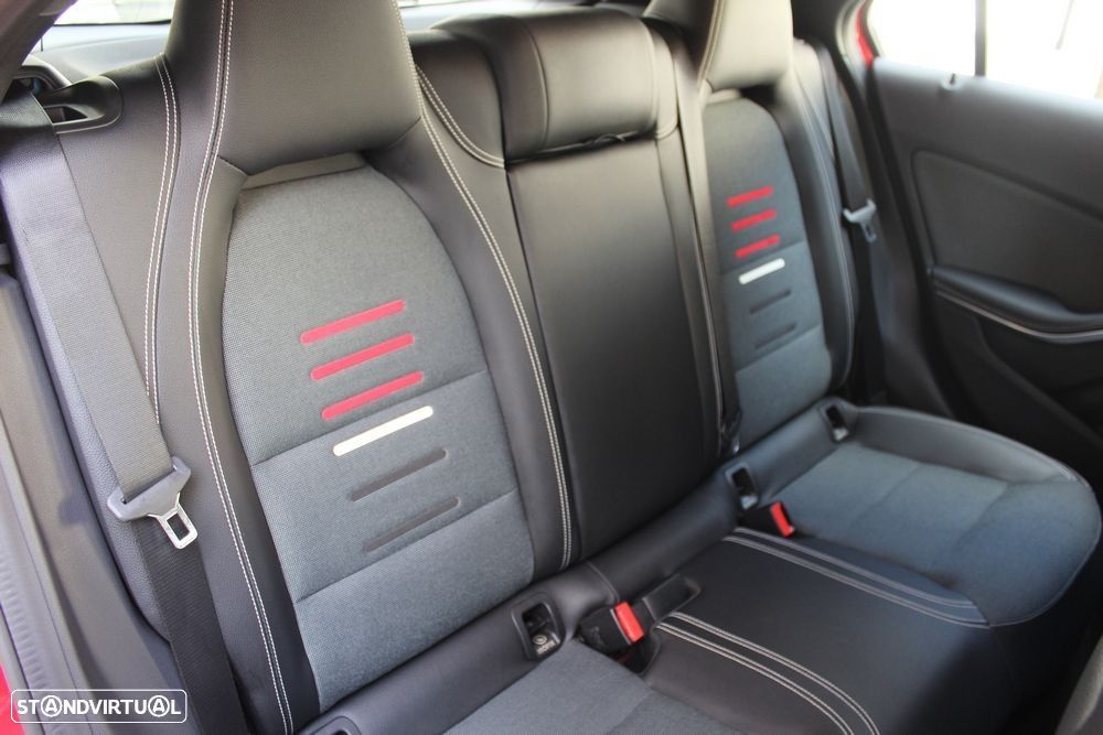 Mercedes-Benz A 180 d AMG Line - 20