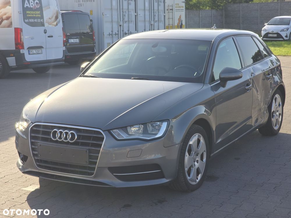 Audi A3 Sportback 1.6 TDI Attraction - 3