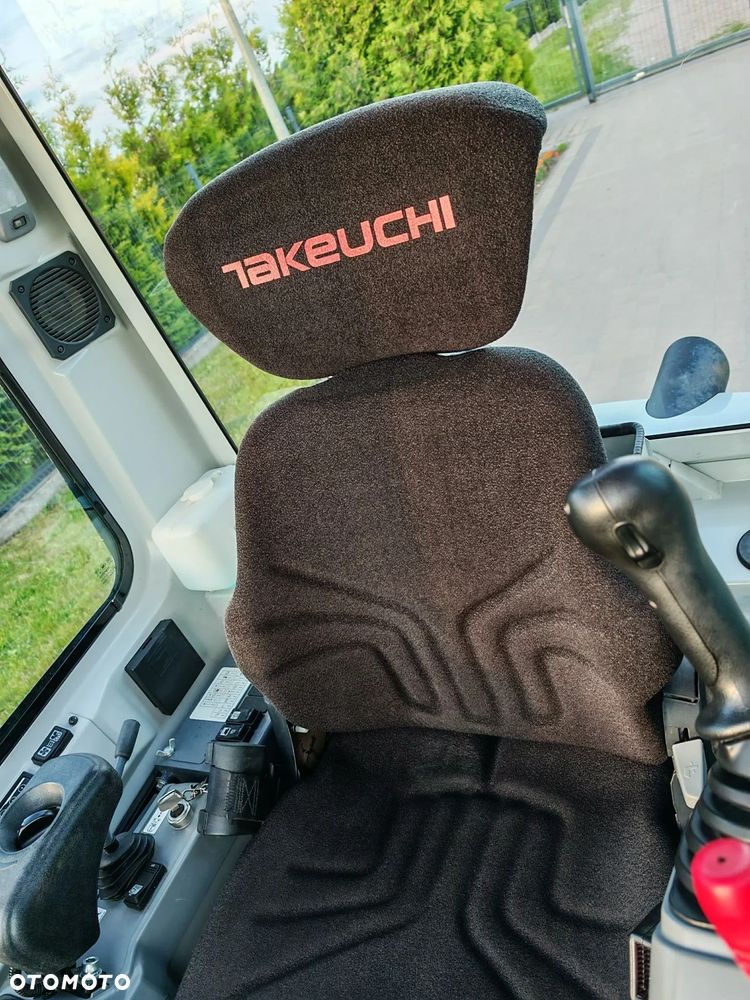 Takeuchi TB225 - 19