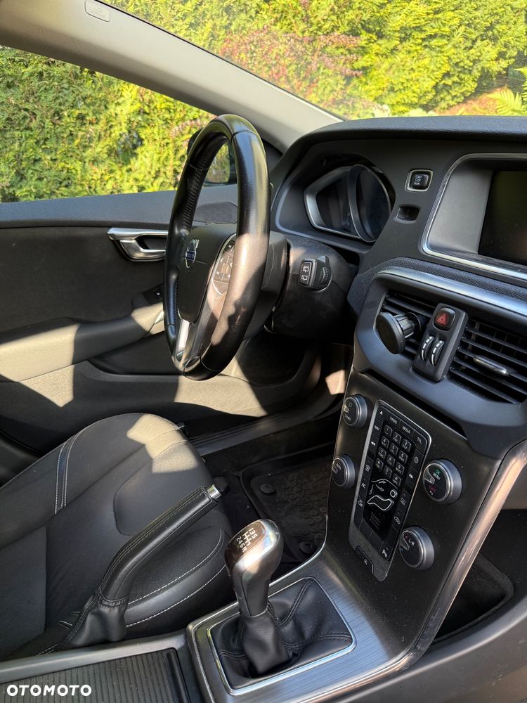 Volvo V40 D4 Drive-E Momentum - 5
