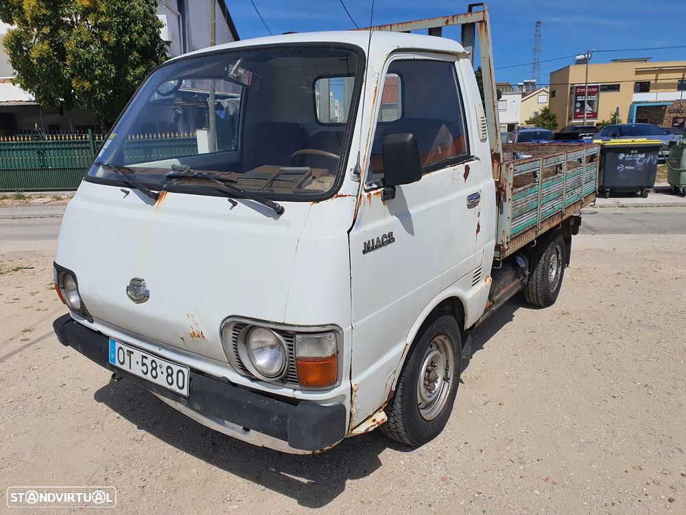 Toyota Hiace - 1