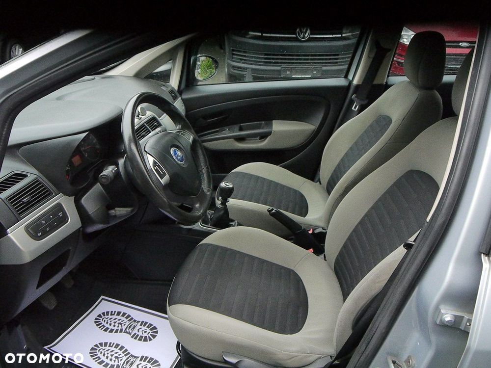 Fiat Grande Punto - 29