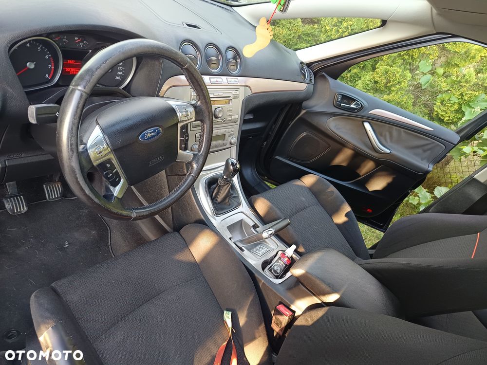Ford S-Max - 4