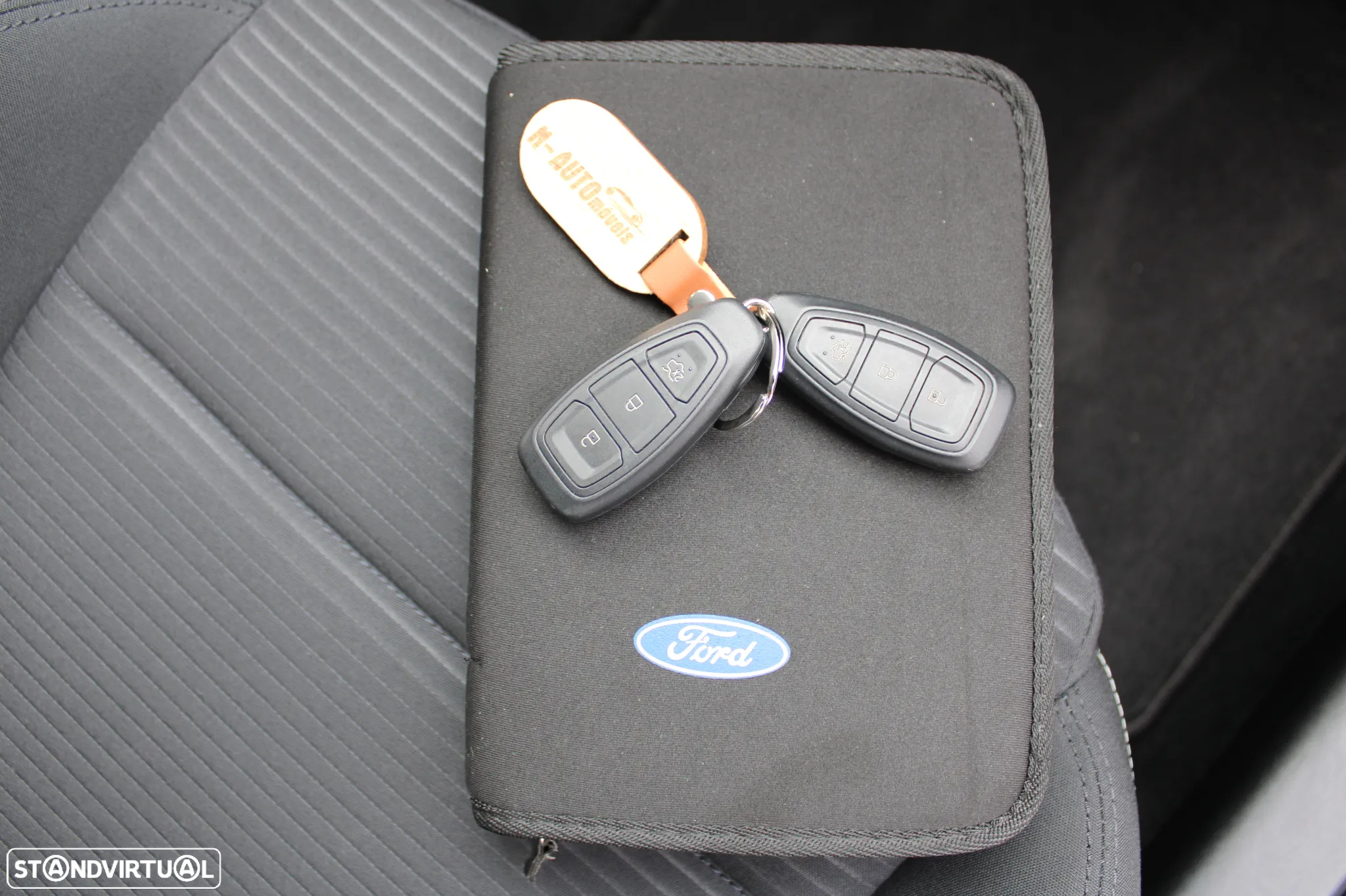 Ford Focus 1.5 TDCi EcoBlue Business Aut. - 49