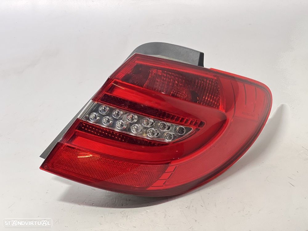 Farolim Dto Trás MERCEDES-BENZ B-CLASS (W246, W242) REF. A2468200664 - 1