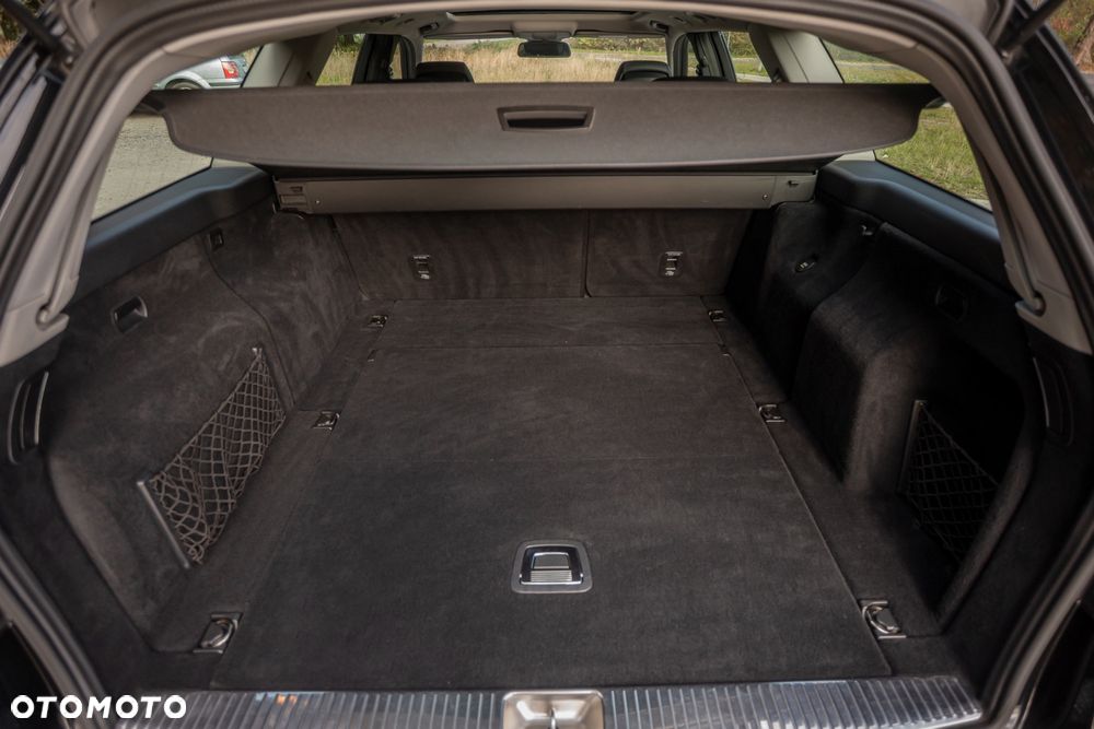 Mercedes-Benz Klasa E 250 BlueEFFICIENCY 7G-TRONIC Avantgarde - 36