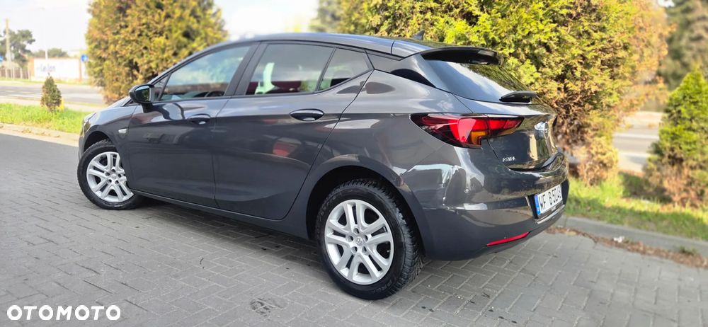 Opel Astra 1.6 D Start/Stop Dynamic - 9