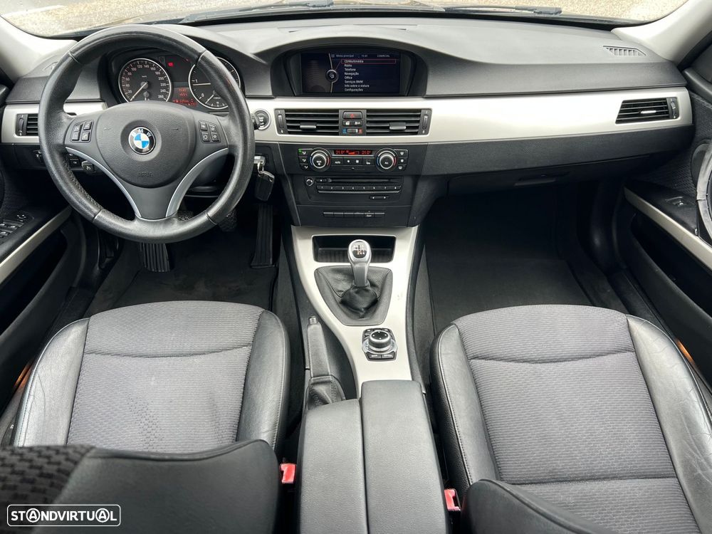 BMW 320 d EfficientDynamics Line Sport - 22