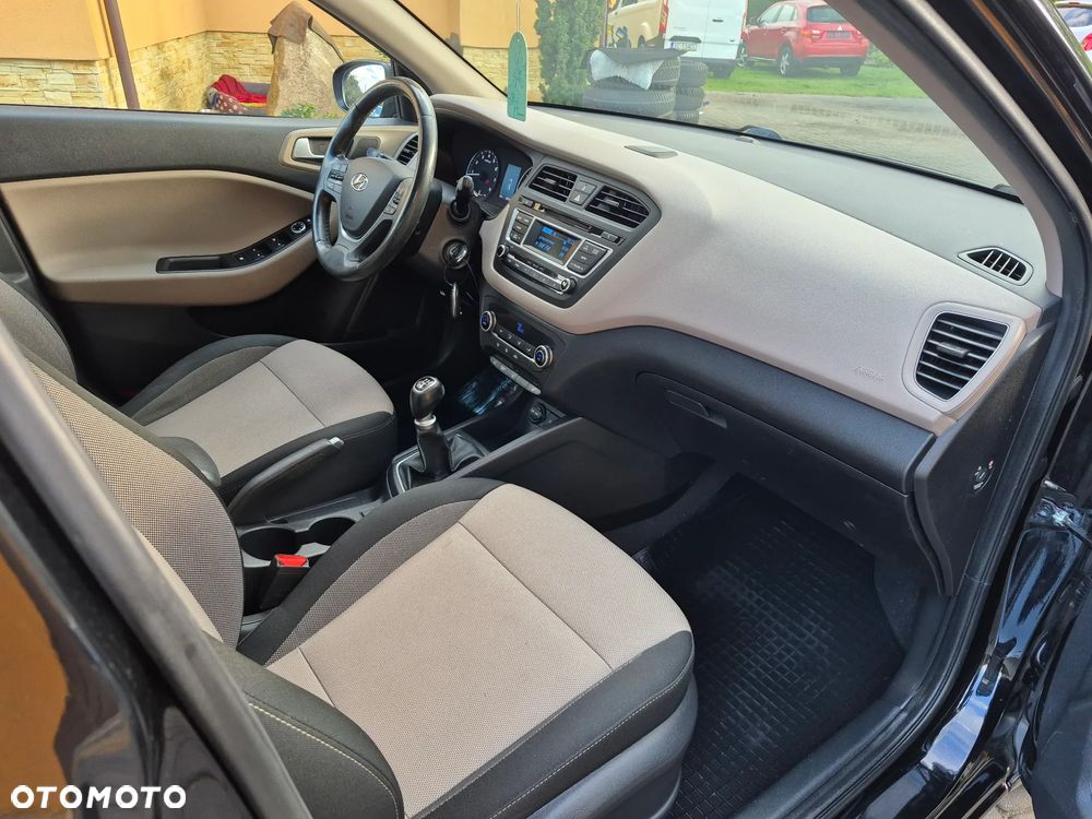 Hyundai i20 1.2 BlueDrive Elegant - 13