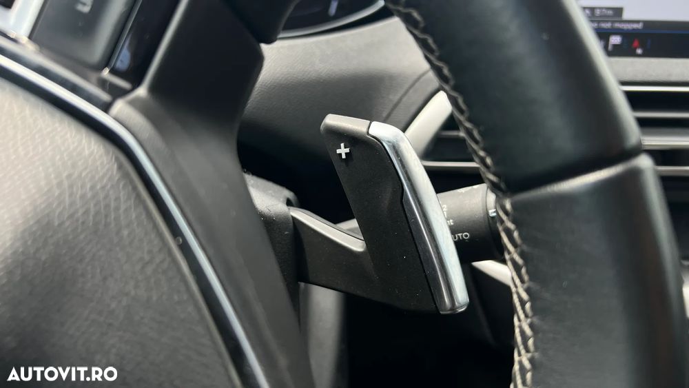 Peugeot 3008 PureTech 130 Stop & Start GPF EAT8 Allure - 21
