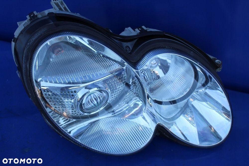 Reflektor prawy bi-xenon lampa prawa kpl OE Mercedes SL R230 W230 Europa - 1
