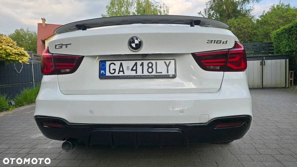 BMW 3GT 318d M Sport - 10
