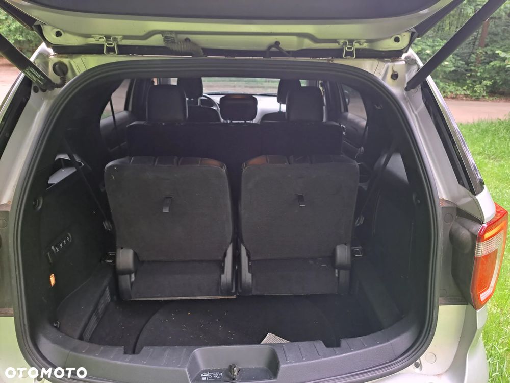 Ford Explorer - 9
