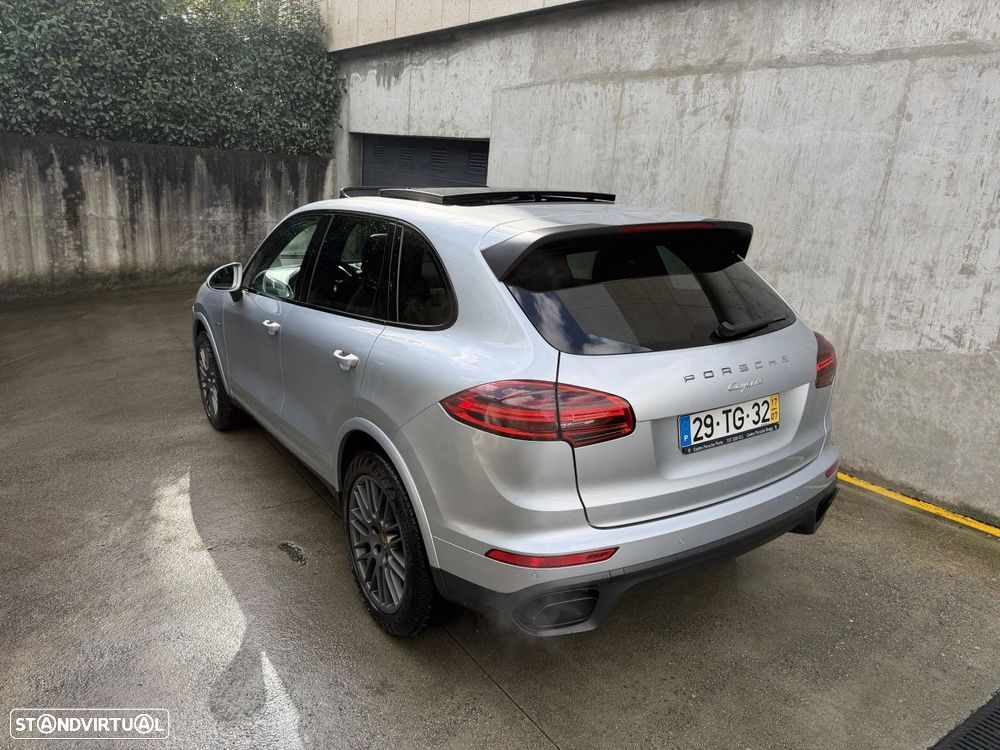 Porsche Cayenne Platinum Edition - 6