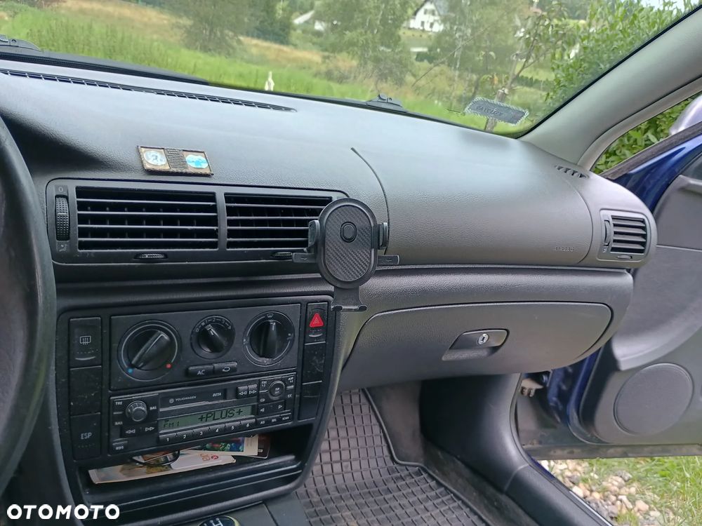 Volkswagen Passat 1.9 TDI - 22