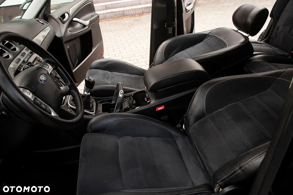Ford S-Max 2.2 TDCi DPF Titanium X - 34