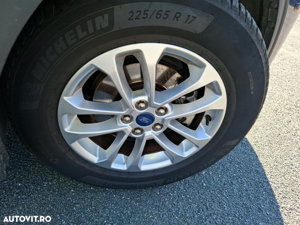 Ford Kuga 1.5 EcoBoost 2x4 Titanium - 17