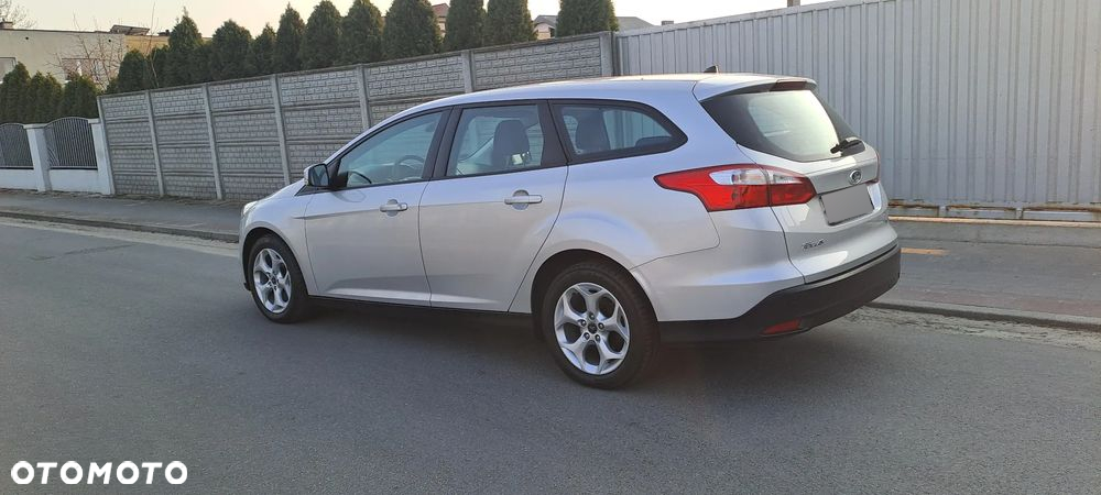 Ford Focus 1.0 EcoBoost Start-Stopp-System TREND - 8