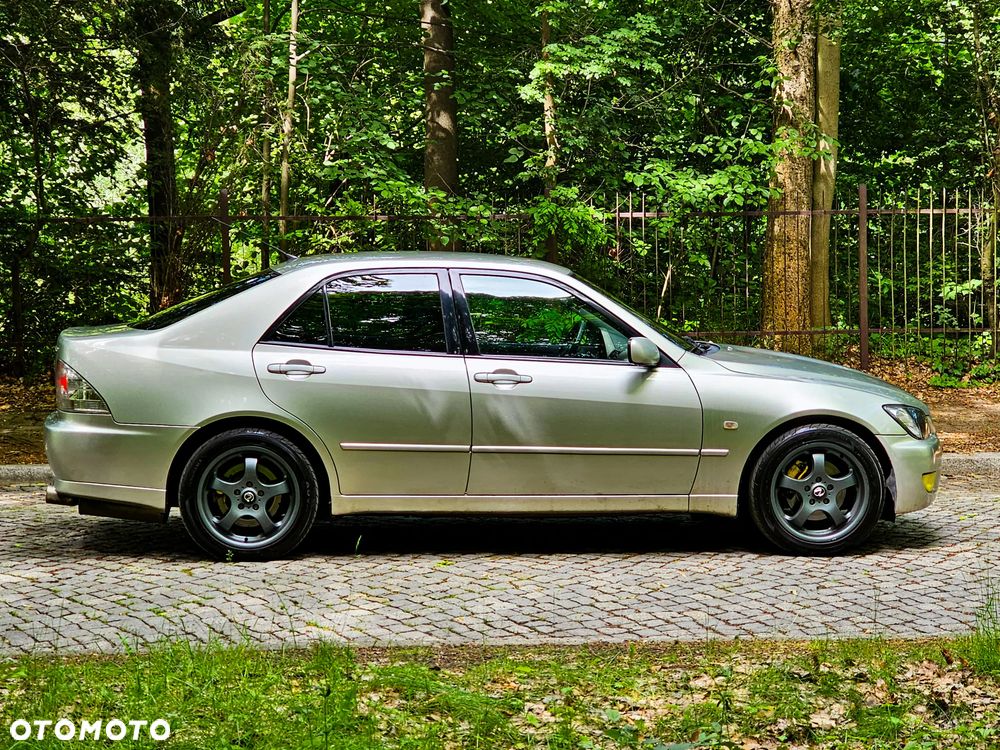 Lexus IS 200 Elegance - 8