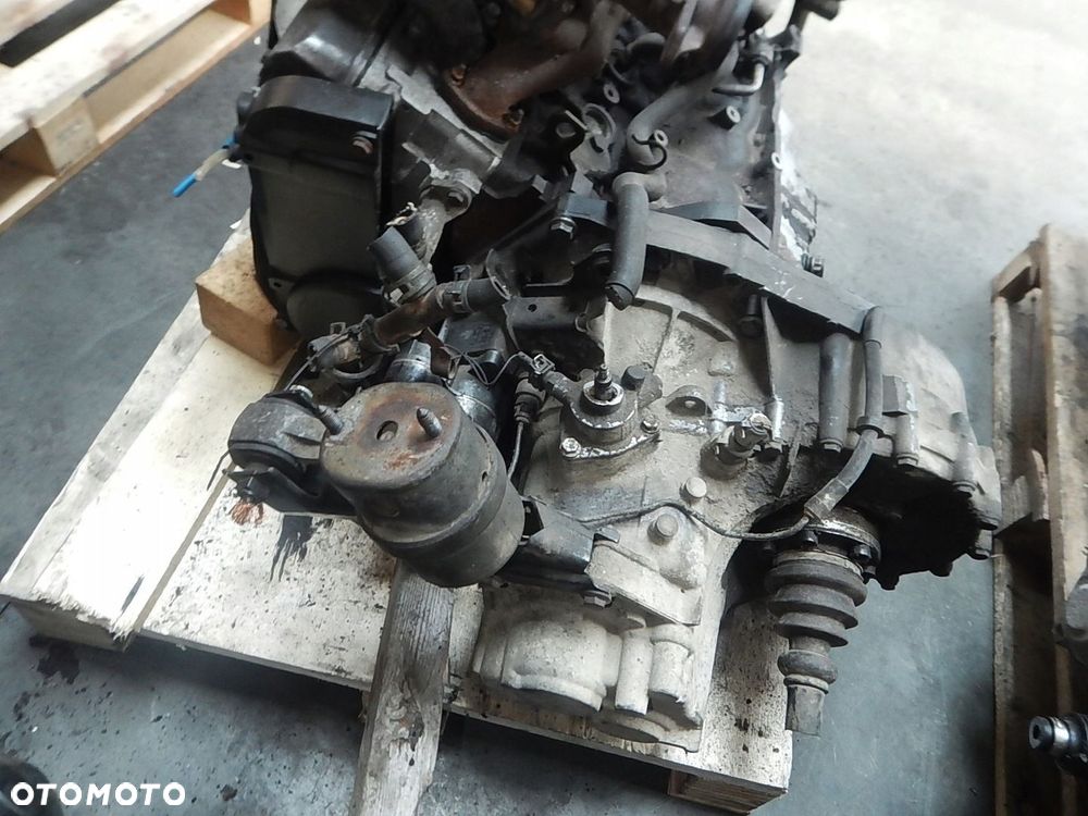 SKRZYNIA BIEGÓW VW TRANSPORTER T4 2.5 TDI AFK 198 TYS.km - 2