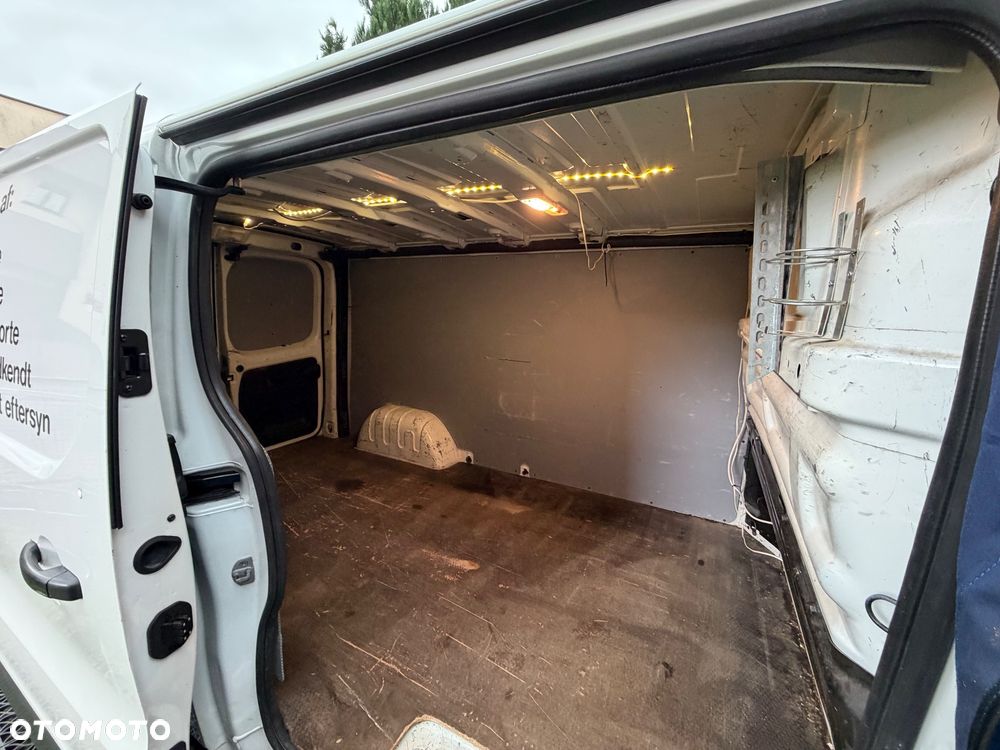 Renault Trafic - 8