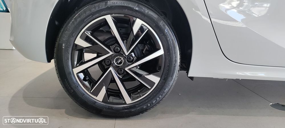 Opel Corsa 1.2 T GS - 17