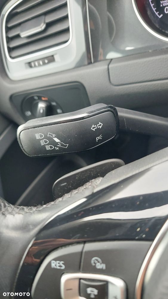 Volkswagen Golf 1.5 TSI BMT Comfortline DSG - 11